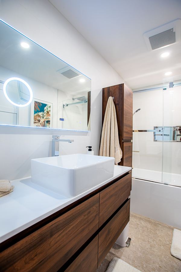 Bathroom vanity